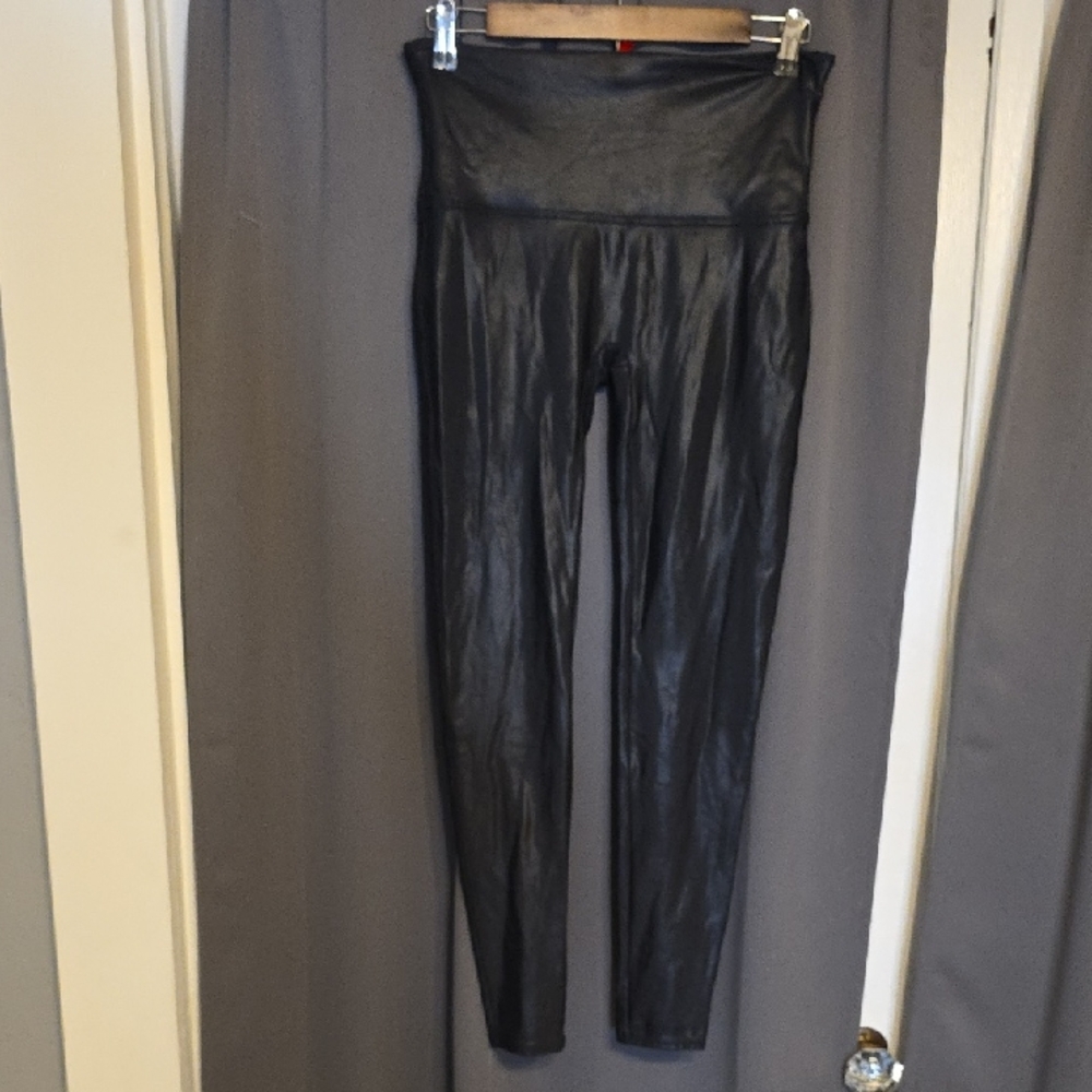SPANX Women's Shiny Black Faux Leather Leggings Shapewear Sz XL
